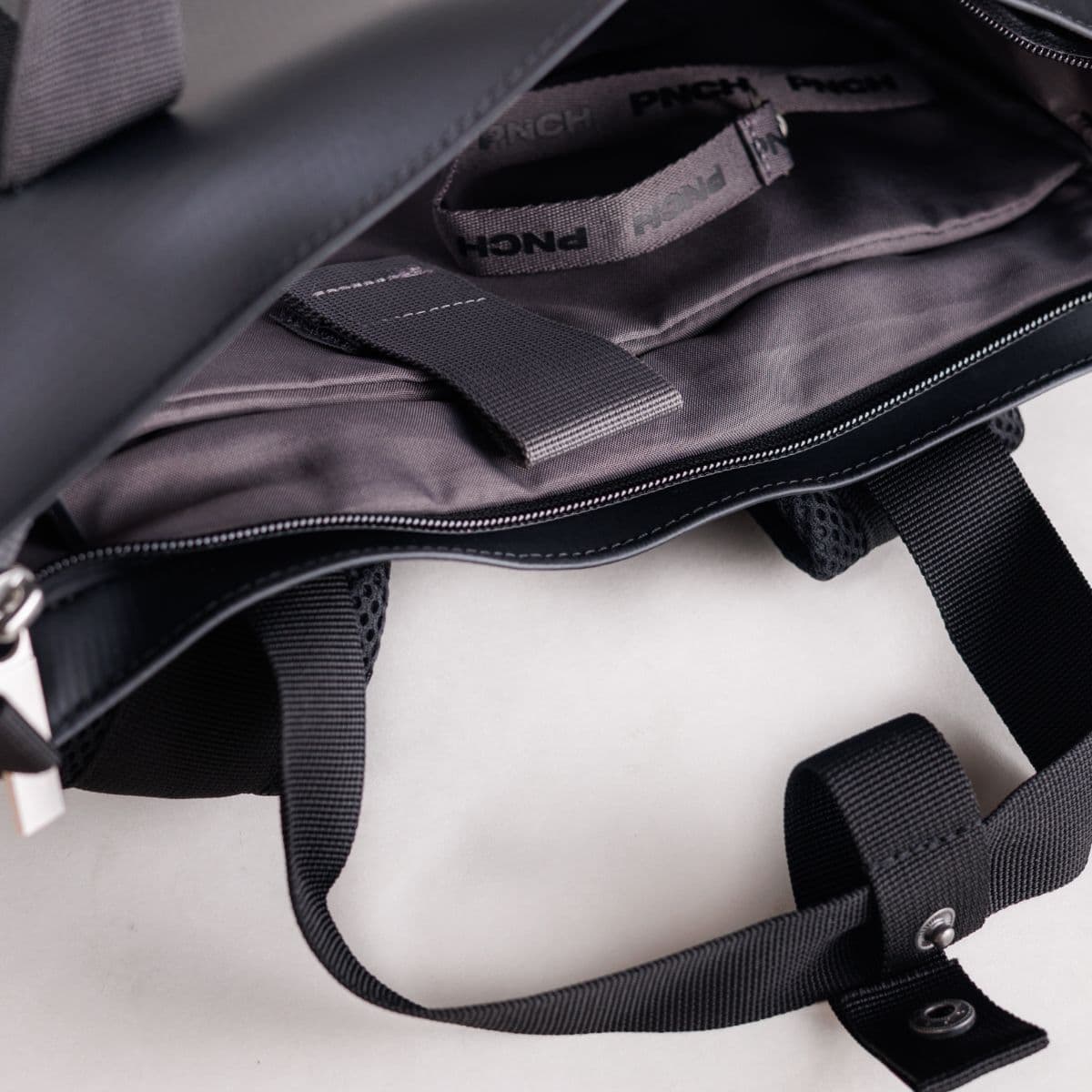 PNCH732 — Black