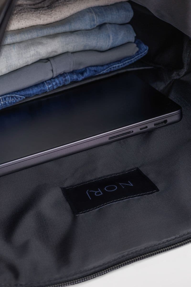 The laptop sleeve